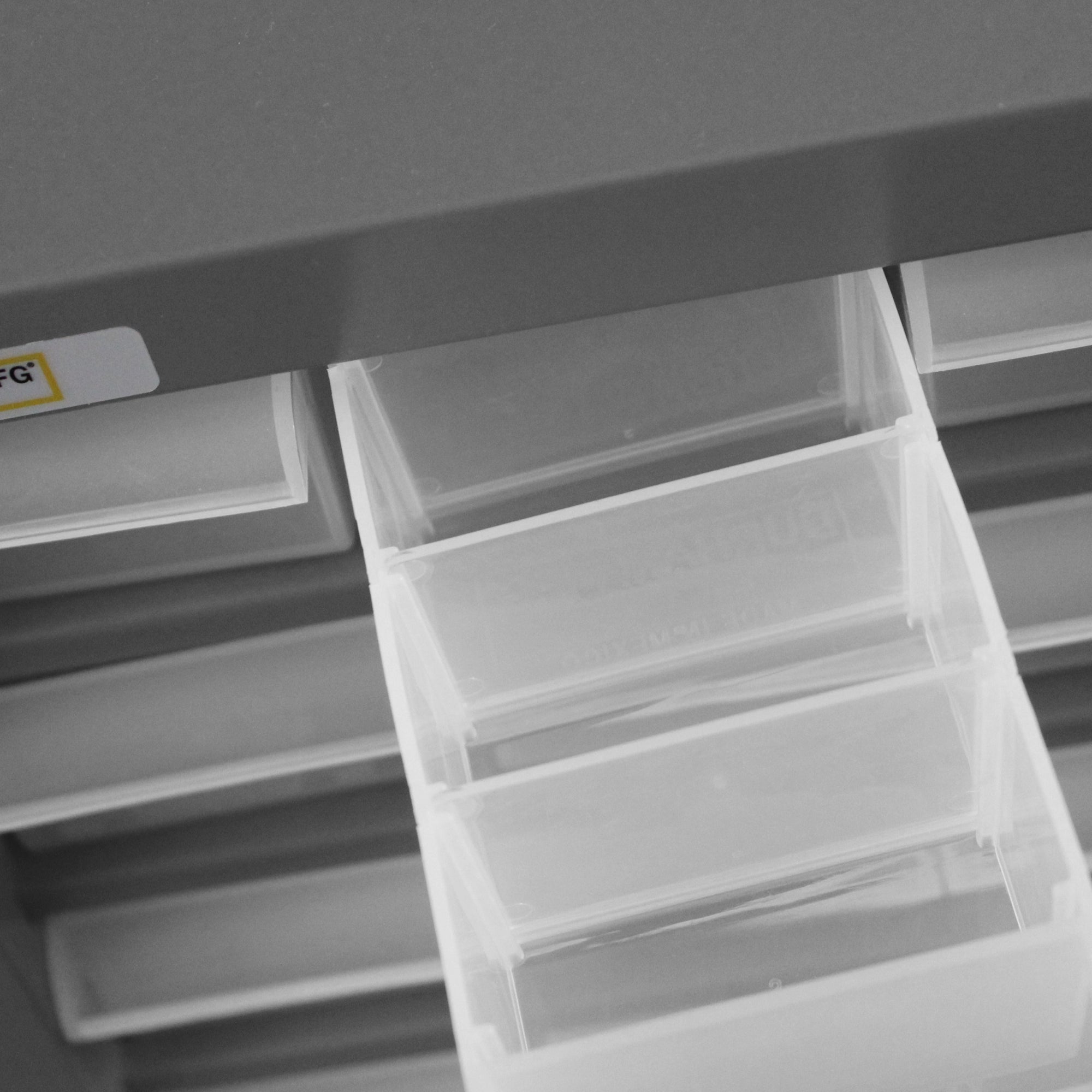 64 Plastic Drawer Metal Storage Rack Cabinet